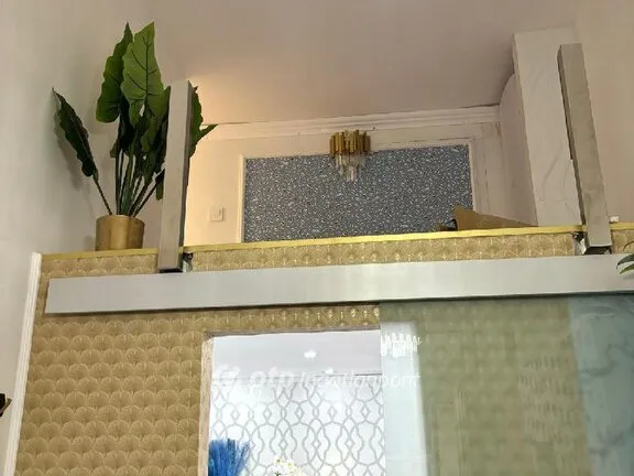 Eladó lakás Budapest VI. kerület 10 nm