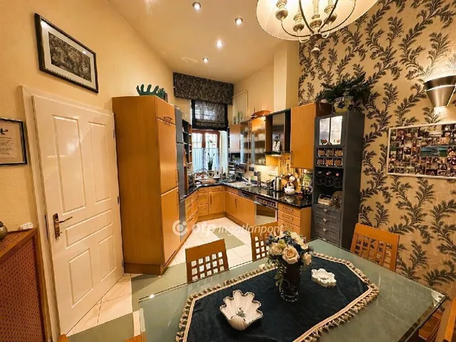 Eladó lakás Budapest II. kerület 122 nm