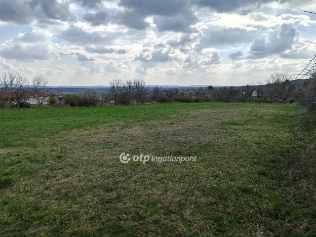 Eladó telek Tök 2223 nm