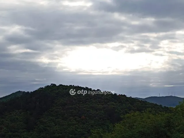 Eladó ház Solymár 32 nm