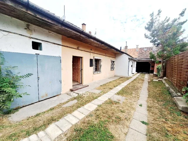 Eladó kereskedelmi és ipari ingatlan Budapest XXII. kerület 70 nm
