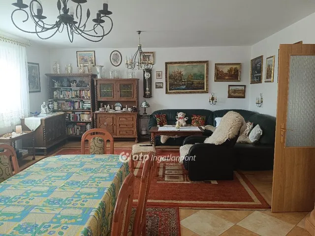 Eladó ház Törökbálint 225 nm