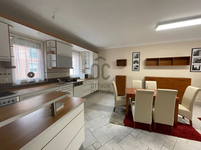 Kiadó ház Debrecen, Csigekert 146 nm