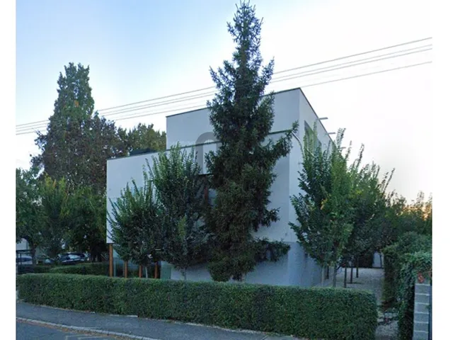 Eladó kereskedelmi és ipari ingatlan Debrecen, Úrrétje 150 nm