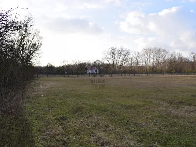 Eladó telek Debrecen 9809 nm