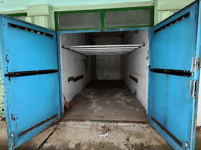 Eladó garázs Debrecen, Tócóskert 15 nm