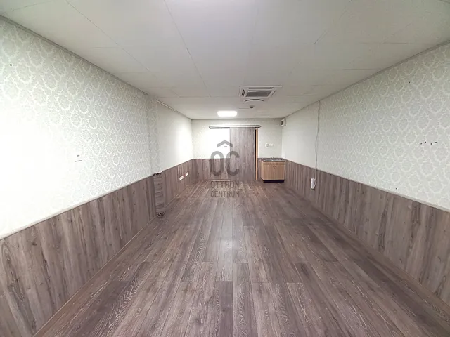 Kiadó kereskedelmi és ipari ingatlan Debrecen, Belváros 30 nm