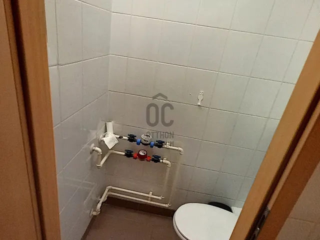 Kiadó kereskedelmi és ipari ingatlan Debrecen, Belváros 30 nm