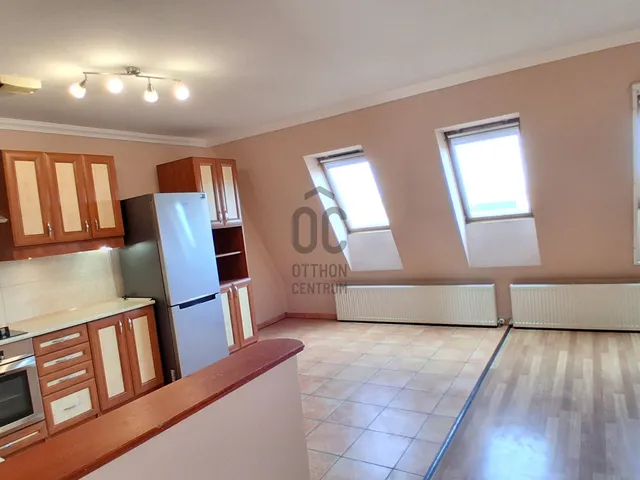 Kiadó lakás Debrecen, Belváros 64 nm