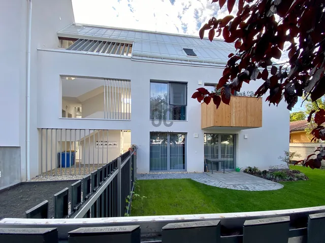 Eladó lakás Debrecen, Széchenyikert 50 nm