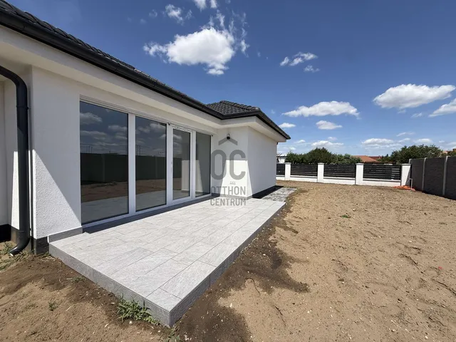 Eladó ház Téglás 100 nm