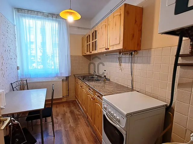 Kiadó lakás Debrecen, Belváros, Szegfű utca 55 nm