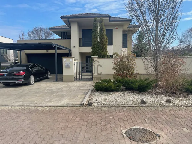 Eladó ház Debrecen, Nyulas 260 nm