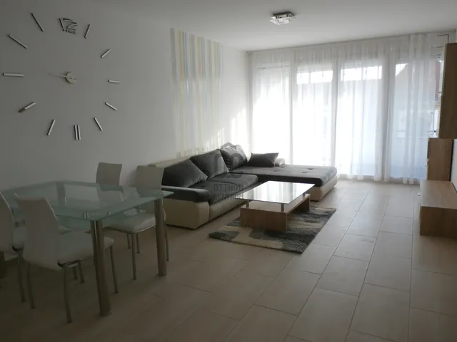 Kiadó lakás Debrecen, Belváros 72 nm