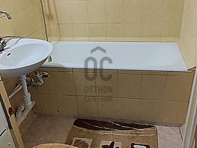 Kiadó lakás Debrecen, Vénkert 46 nm