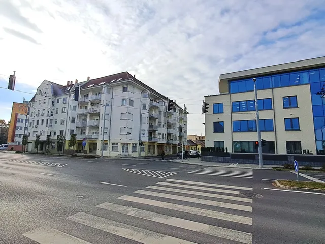 Kiadó lakás Debrecen, Belváros, Antall József utca 65 nm