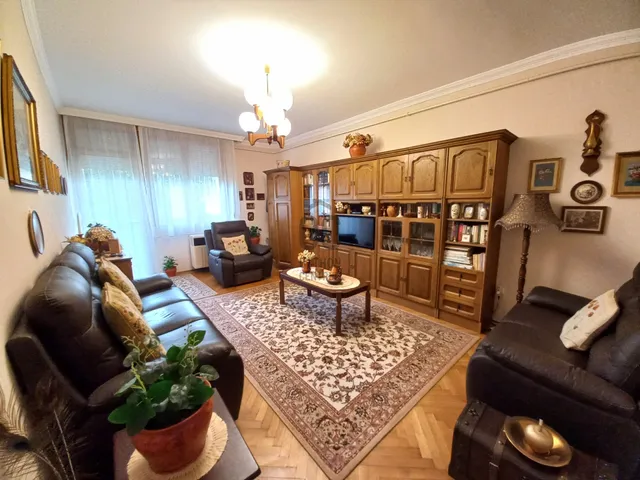 Eladó lakás Debrecen, Nagyerdő 74 nm