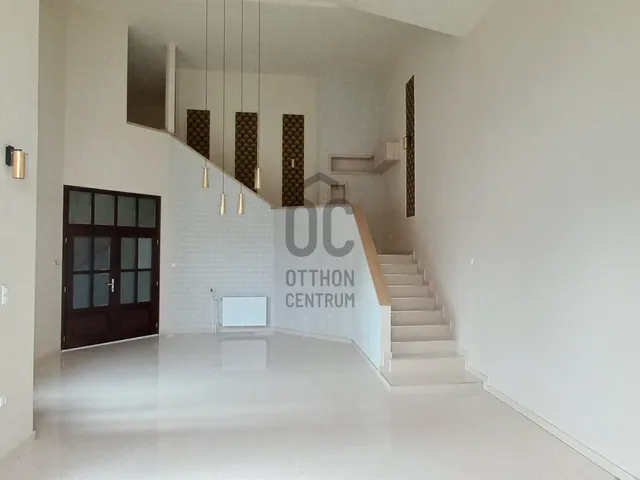 Kiadó ház Debrecen, Óváros 180 nm