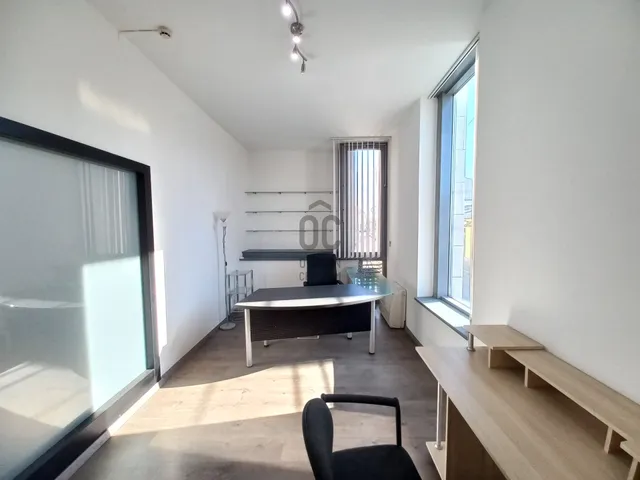 Kiadó kereskedelmi és ipari ingatlan Debrecen, Belváros 76 nm