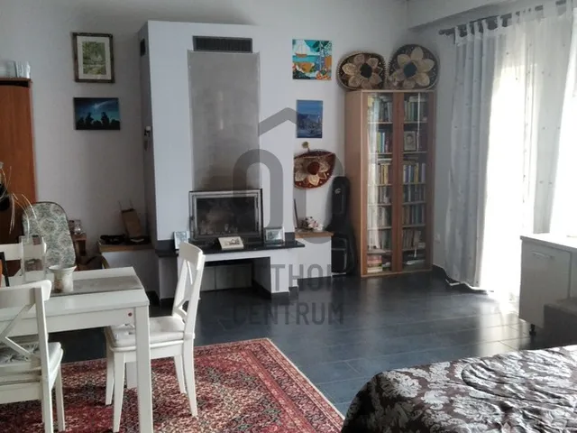 Eladó lakás Székesfehérvár, Váralja