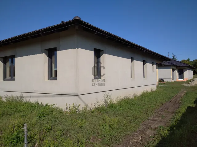 Eladó ház Pákozd 169 nm