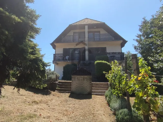 Eladó ház Pákozd 68 nm