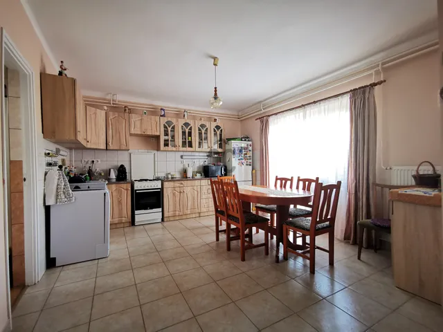 Eladó ház Sárszentmihály 212 nm