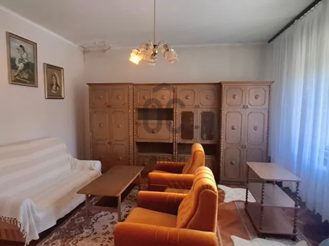Eladó ház Székesfehérvár, Szedreskert 73 nm