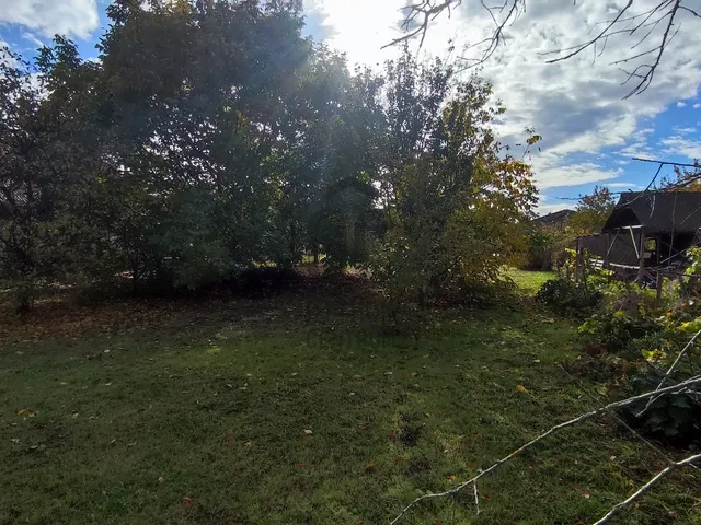 Eladó telek Sárosd 980 nm