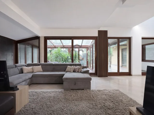 Eladó ház Velence 375 nm