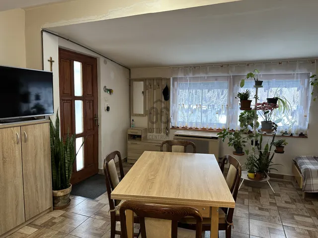 Eladó ház Székesfehérvár, Maroshegy 76 nm