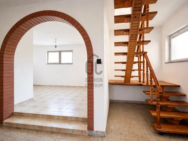 Eladó ház Székesfehérvár 208 nm