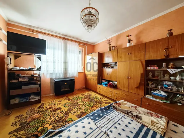 Eladó lakás Székesfehérvár 120 nm