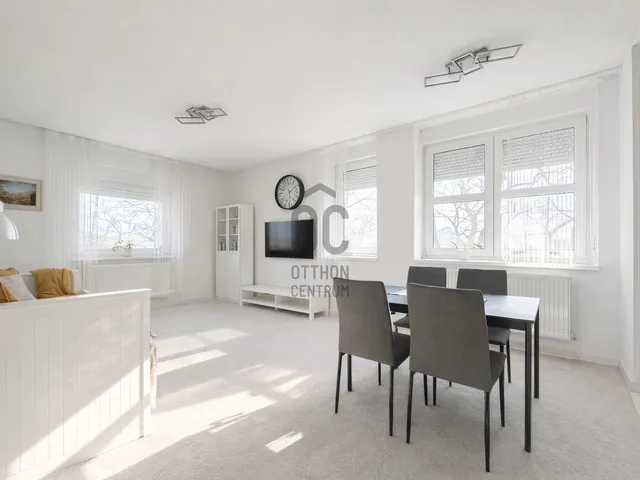 Eladó lakás Székesfehérvár, Palotaváros 63 nm