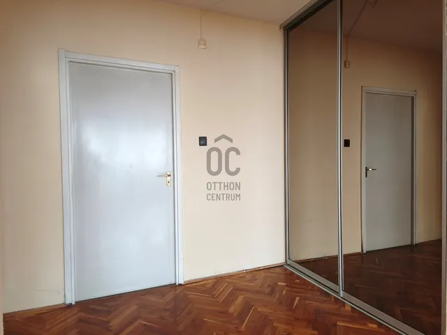 Eladó lakás Székesfehérvár, Palotaváros 68 nm