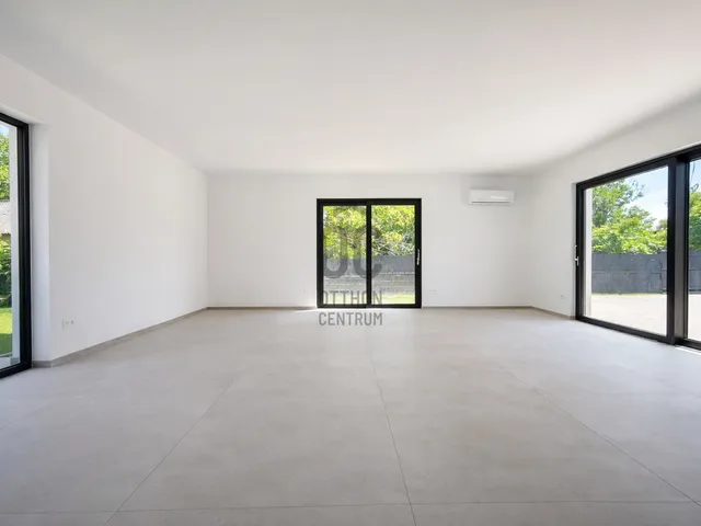 Eladó ház Székesfehérvár, Öreghegy 180 nm