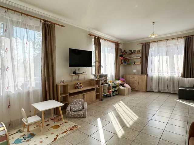 Eladó ház Sárosd 144 nm