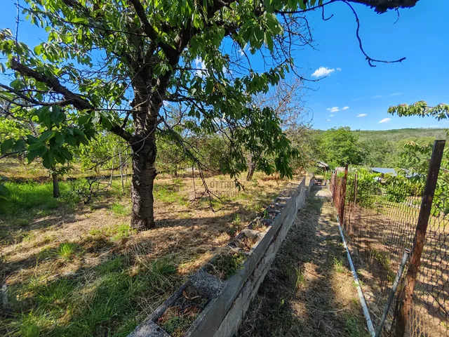 Eladó telek Pákozd 839 nm