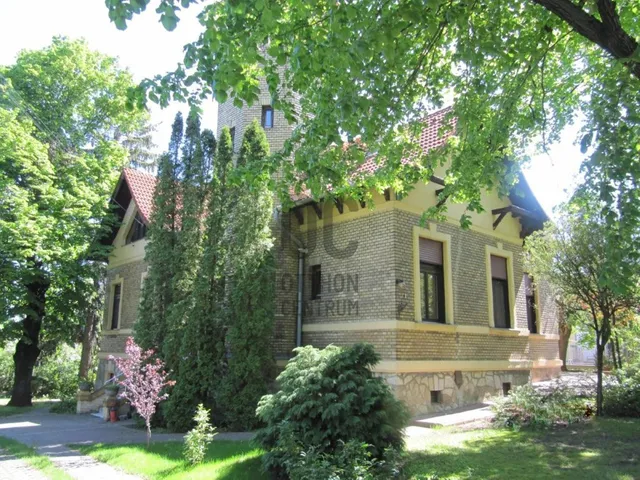Eladó ház Budapest XVI. kerület, Sashalom 210 nm