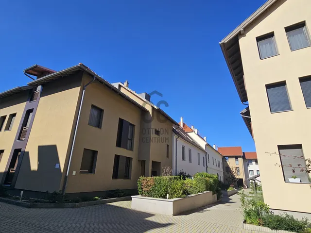 Eladó lakás Tata 83 nm