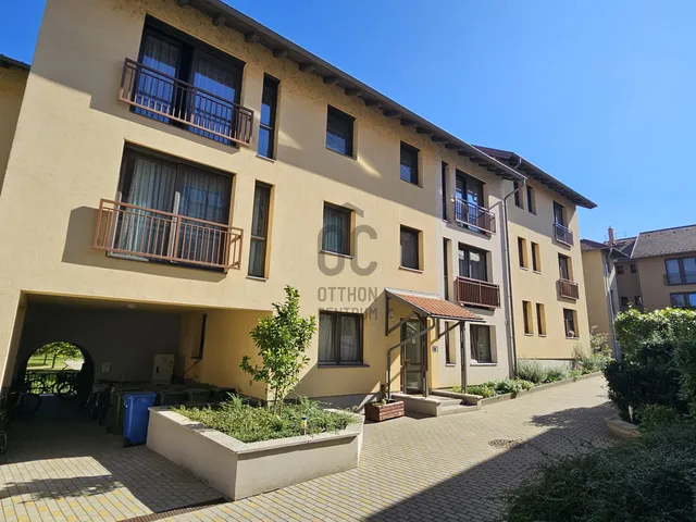 Eladó lakás Tata 96 nm