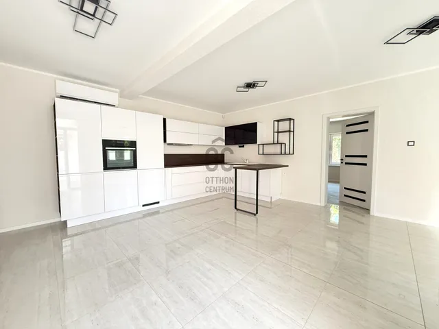 Kiadó ház Siófok, Belváros 115 nm