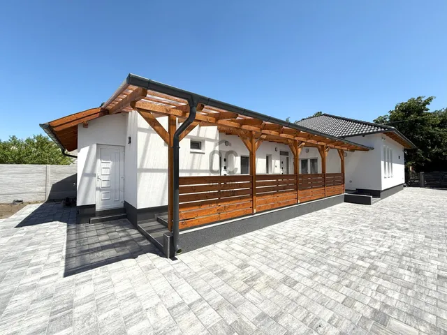 Kiadó ház Siófok, Belváros 115 nm