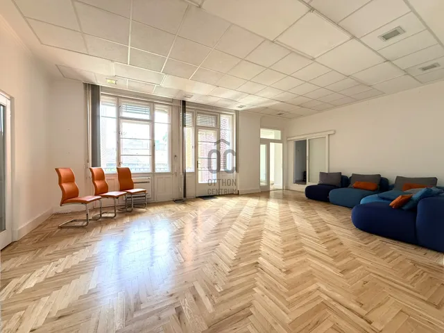 Eladó lakás Budapest VI. kerület 153 nm