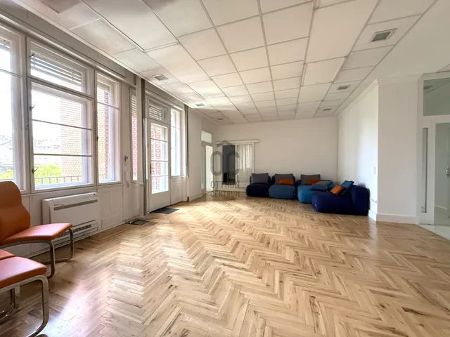 Eladó lakás Budapest VI. kerület 153 nm