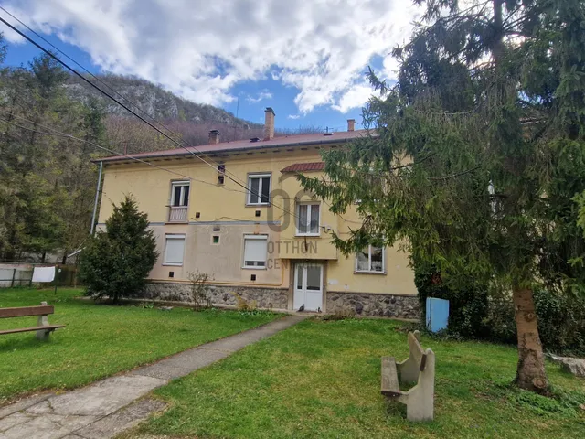 Eladó lakás Miskolc, Lillafüred 51 nm
