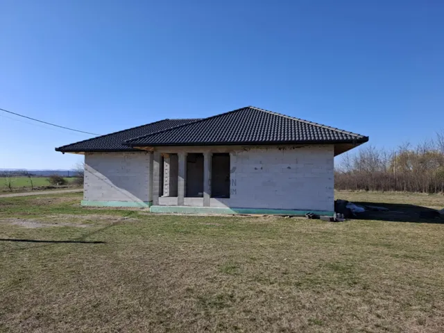 Eladó ház Hejőkeresztúr 97 nm