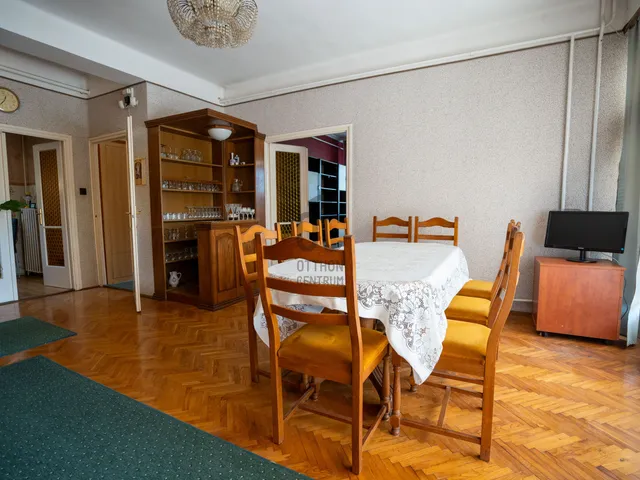 Eladó ház Tiszalúc 200 nm