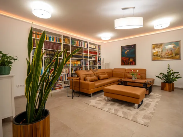 Eladó lakás Miskolc, Belváros 114 nm