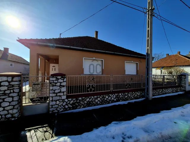 Eladó ház Sajólád 100 nm